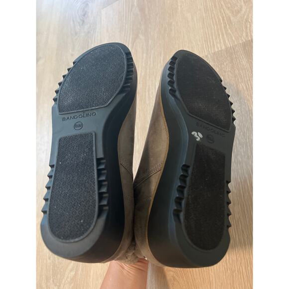 Bandolino Gray Chelsea Boots Suede Size 8.5 Women Wedge - Picture 6 of 8